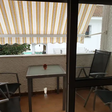 Apartamento Alegria Apartment *